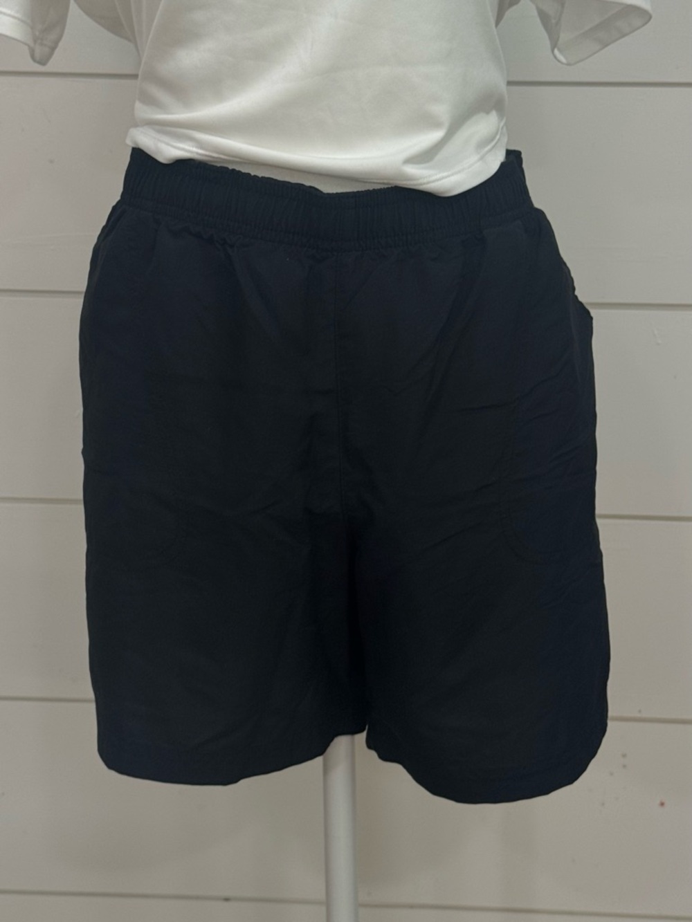 Columbia Women's Black Sandy River Shorts - UPF 30 - Size L